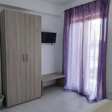 Go Island Bed & Breakfast 3*